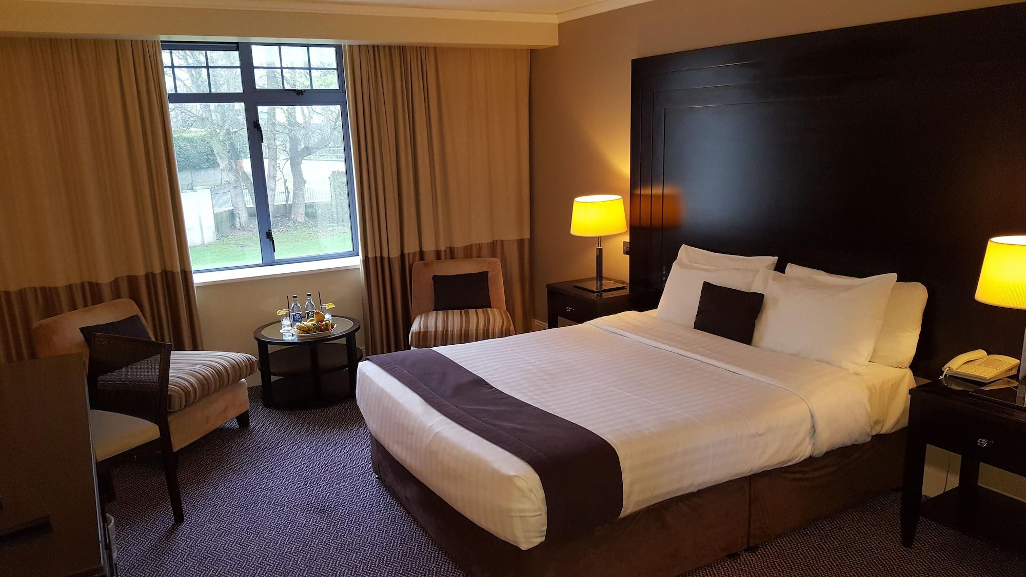Shamrock Lodge Hotel Атлон Экстерьер фото