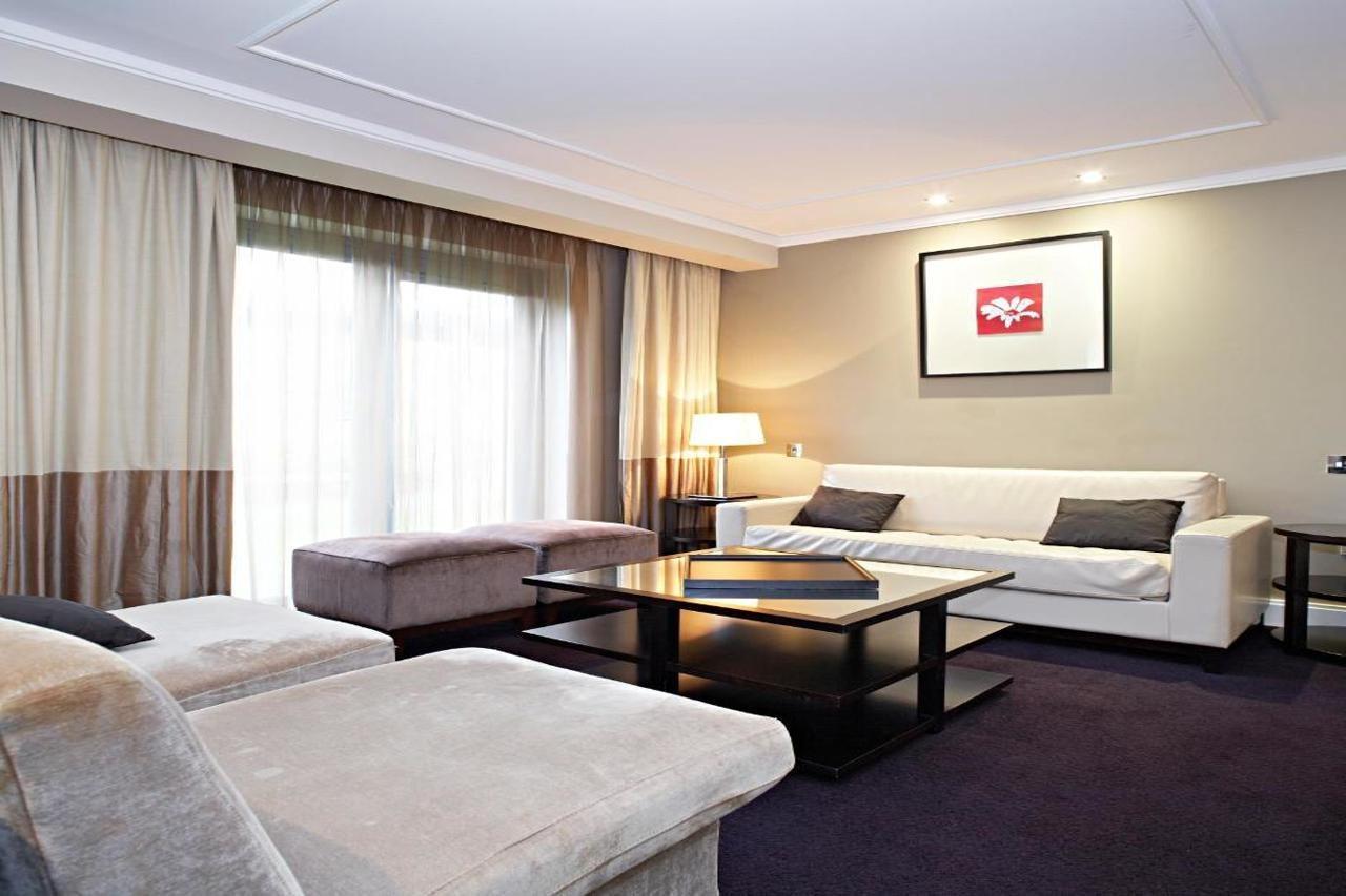 Shamrock Lodge Hotel Атлон Экстерьер фото