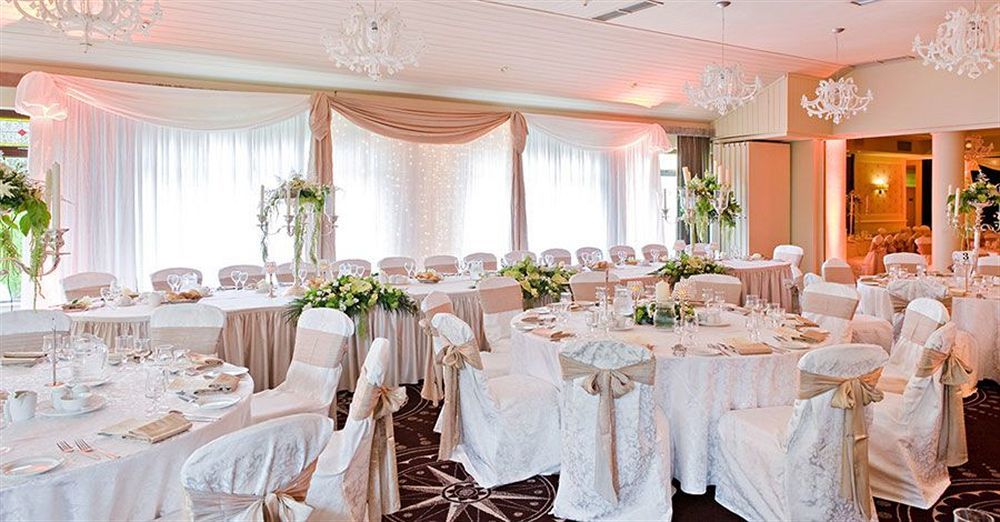 Shamrock Lodge Hotel Атлон Экстерьер фото